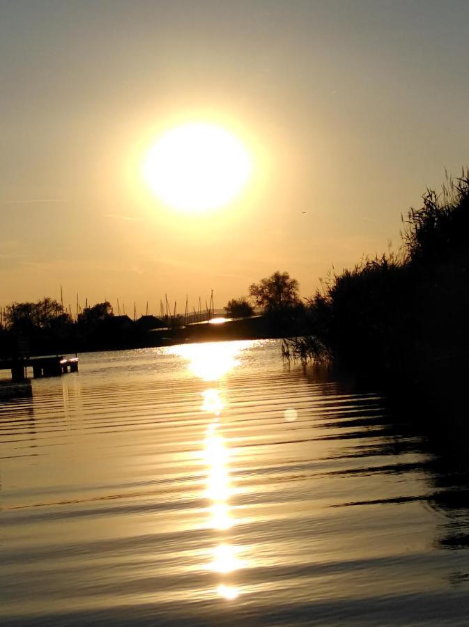 Villa Pfahlbau Rust/Neusiedlersee Sunset I Extérieur photo